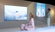 LG 올레드 TV, 세계 아트페어서 디지털 캔버스 되다