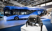 ‘1회 충전 450km 주행’ 현대차-이베코, 수소버스 세계 최초 공개
