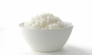 쌀 남아돈다는데…왜 공깃밥 한공기 ‘2000원 시대’ 오나 [세모금]