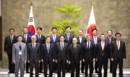 韓 경제인단, 기시다 日 총리 만났다...도쿄서 경제협력 논의