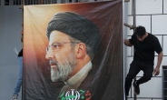 대통령 위 최고지도자가 ‘권력 정점’…이란 통치구조는?