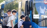 도성훈 인천시교육감,  학생성공버스 타고 학생들과 등굣길 소통