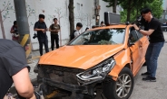 또 급발진?… 국립중앙의료원 응급실에 택시 돌진으로 3명 부상