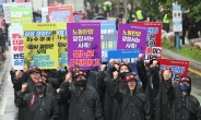 “파업으로 월급 100만원 넘게 깎여” 삼성 노조 불안 확산…사측 “무노동 무임금 고수” [비즈360]