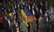 Chavez’s body lies in state for farewell