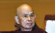 Celebrated monk implores, ‘Never give up on life’