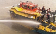 템스강 유람선 화재, 승객 30명 강물 투신해 ‘전원 구조’