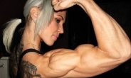 스웨덴의 여자 헐크…“엄청난 근육, 놀랍네”