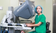 이대목동병원, 세계 첫 단일공 로봇 골반장기탈출증 수술