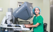 이대목동병원, 세계 최초 단일공 로봇수술로 골반장기탈출증 수술