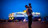 그리스 에개해 해안서 난민선 전복…최소 34명 숨져