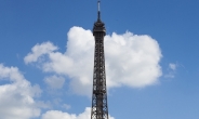 [파리 테러 후폭풍]차에 무기싣고 가던 50대 체포…아찔했던 에펠탑