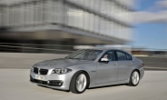 BMW 5시리즈 더 똑똑해졌다…안전사양 보강된 PRO에디션 출시