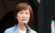 이화여대, “최경희 총장 사퇴 논의할 단계 아니다”