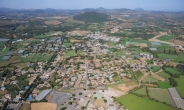 ‘차바’ 영향 제주 성읍민속마을 초가 16채 일부 훼손
