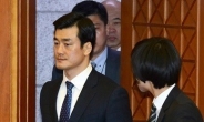 박 전 대통령 경호원 이영선 첫 공판서 “차명폰 혐의 인정”