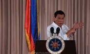필리핀 독재자 두테르테 “계엄군 강간해도 좋다”