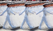 시진핑, 건군절 전술기지 방문…中 첨단 군사력 과시