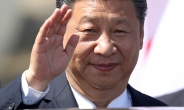 시진핑, 당 분위기 다잡기 “중국 역사적 전환점 와있어”