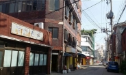 개발 겉도는 인천 성매매 집장촌 ‘옐로우 하우스’ 일대 정비 사업