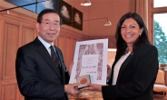 박원순 시장, 국내 정치인 최초로파리 최고권위 ‘명예 메달’받았다
