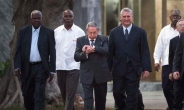쿠바 60년 ‘카스트로 시대’ 종언…‘혁명 후 세대’ 디아스카넬 추대