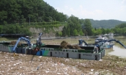 때 이른 5월 폭우..팔당호 부유쓰레기 700t 수거