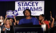 美 주지사 후보에 최초 흑인여성