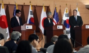 한미일 외교장관 “北 CVID 위해 노력”…폼페이오 “김정은, 신속한 비핵화 희망”