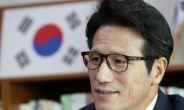 정병국, 김연철에 “통일 장관 후보인지, 북한 대변인인지 이해 안 가”