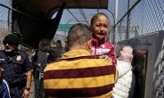 “멕시코 국경 폐쇄” 연일 위협…美, 중미 3국 원조 중단