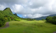 [백상현의 세계 100대 골프 여행 - 로열 하와이안] 주라기 공원 같은 극적인 산악지형 코스 밀림속 언덕·협곡 넘나들며 짜릿한 샷