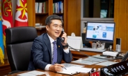 서욱 장관, 캐나다 국방장관과 통화 