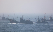 군산 앞바다서 한 달 만에 불법조업 중국 어선 1800척 퇴거