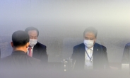 [헤럴드pic] 간담회에 참석한 박진 의원