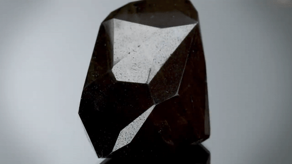 [영상] 우주서 온 블랙다이아몬드 ‘디 이니그마’, 51억원에 팔려 [나우, 어스]