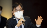 [헤럴드포토]'환경부-제지사 CEO 간담회' 참석한 홍정기 환경차관