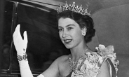 '퀸' 엘리자베스 2세, 최장수 70년 재위한 '영국의 정신'