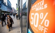“물가 비싸도 살건 사야지”…美 연말 쇼핑 7.6% 증가