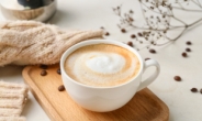 “오늘 점심 라떼 마실까?” 커피에 우유 섞으니 항염 효과