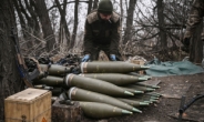 EU, 우크라에 탄약 100만발 지원…“전쟁 판도 뒤집을 합의”