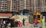 인구대국 인도 2030 “꼭 내 집 마련” vs 중국 젊은층 “월세 살면 돼”