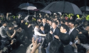 국힘 “李 면죄부 아냐” vs 민주 “윤대통령 사과하라”