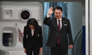[속보] 尹대통령, 중동 순방 마치고 귀국…서울공항 도착