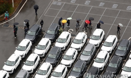 화물연대 파업, 광주 레미콘 수급 중단 ‘우려’…기아차 ‘개별 탁송’