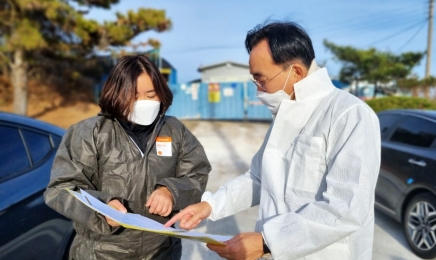 “추운데 고생 많아요”핫팩 들고 AI방역초소 찾아간 윤병태나주시장