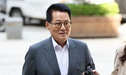“박지원, 내년 총선 출마한다”…‘목포나 고향 해남·진도·완도 고려’