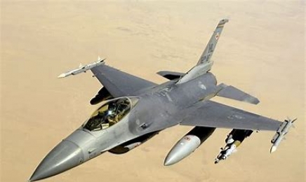 주한미군 F-16 군산 인근 서해 추락…“조종사 비상탈출”