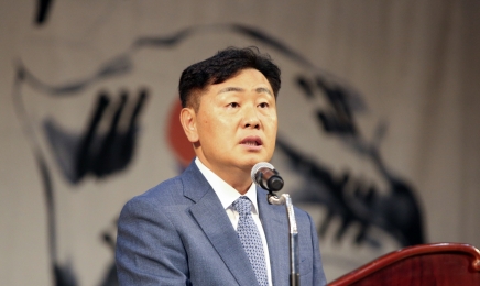 ‘여당의 사퇴요구’에 김관영 지사…“정치 공세 응할 이유 없다”