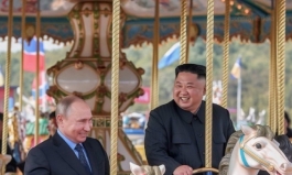 푸틴·김정은이 같이 회전목마를? 대체 ‘이 사진’ 뭐길래